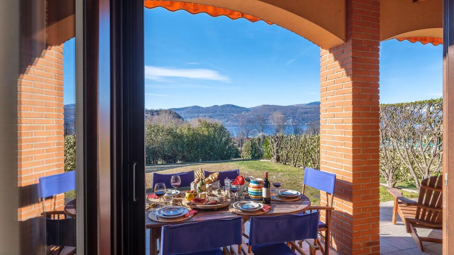 La Luna Nel Lago Lake View Garden - Happy Rentals Ispra 0*,