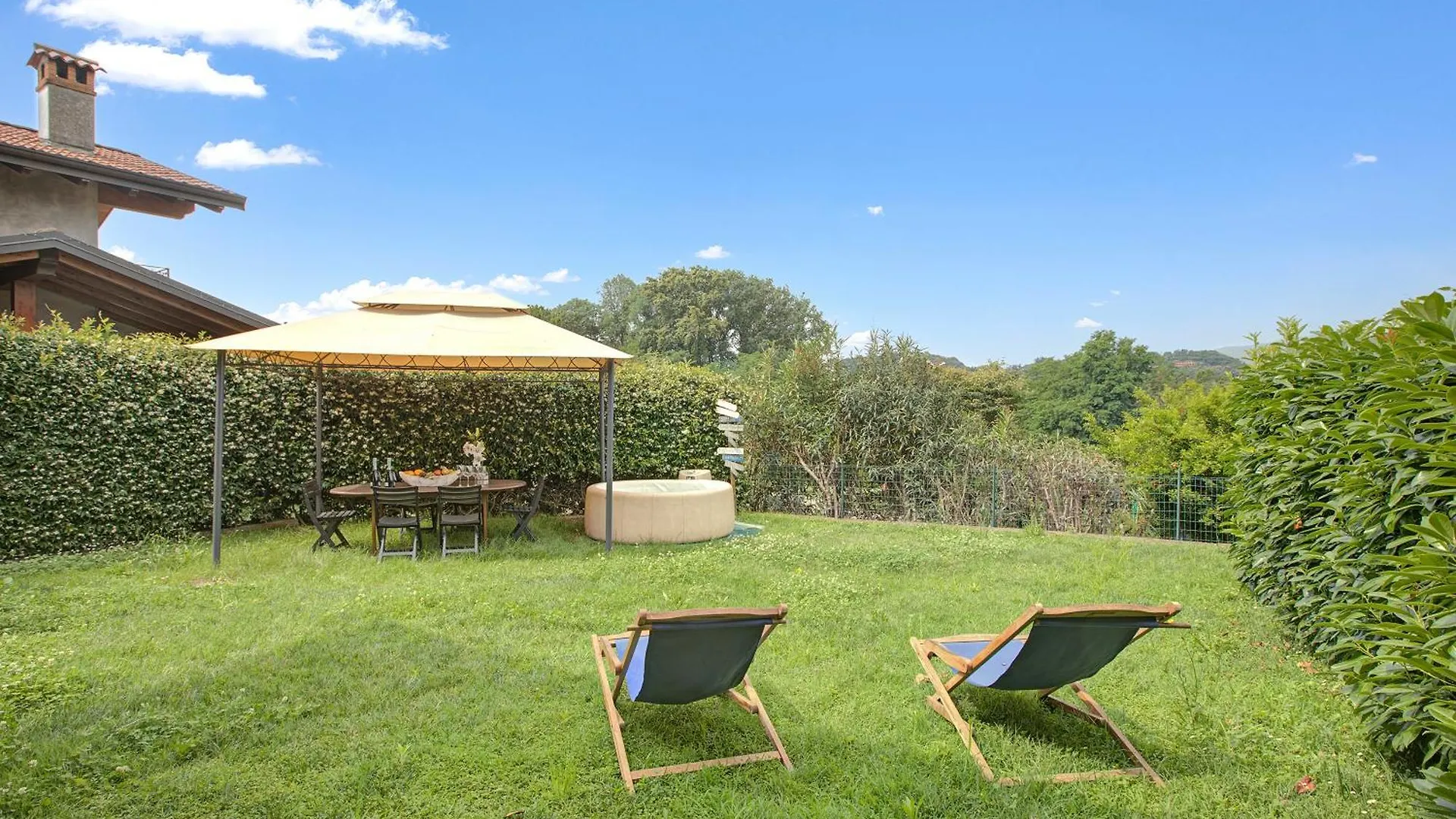 La Luna Nel Lago Lake View Garden - Happy Rentals Ispra Ferienhaus